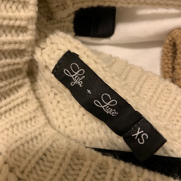 lyla + luxe beige sweater xs/s - Picture 3 of 3